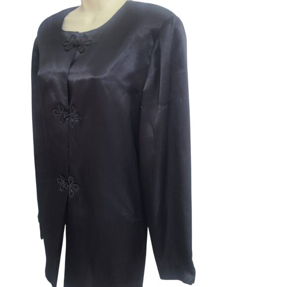 Vintage Black Leslie Fay Blouse Sz 12 Silky Asian Inspired Buttons - Picture 4 of 9